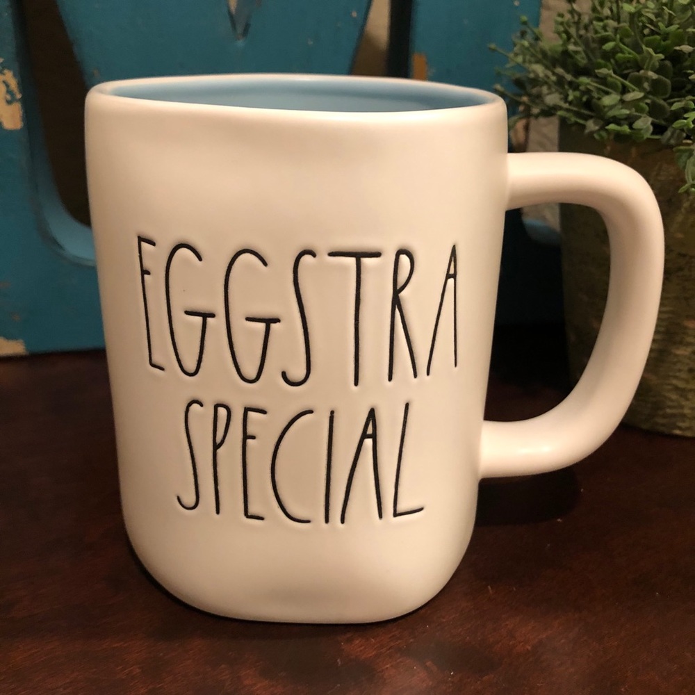 💥2/$30💥 Rae Dunn EGGSTRA SPECIAL mug